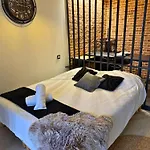 Daire Cosy Roc - Wifi, Balcon, Tv, Clim, Equipe *