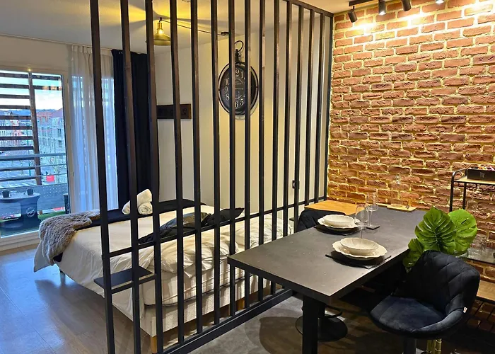 شقة Cosy Roc - Wifi, Balcon, Tv, Clim, Equipe