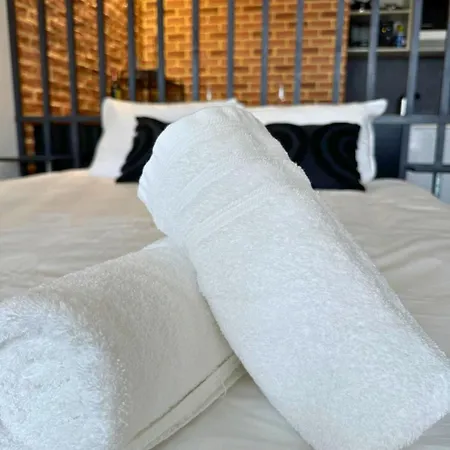 Cosy Roc - Wifi, Balcon, Tv, Clim, Equipe Apartmán Lurdy